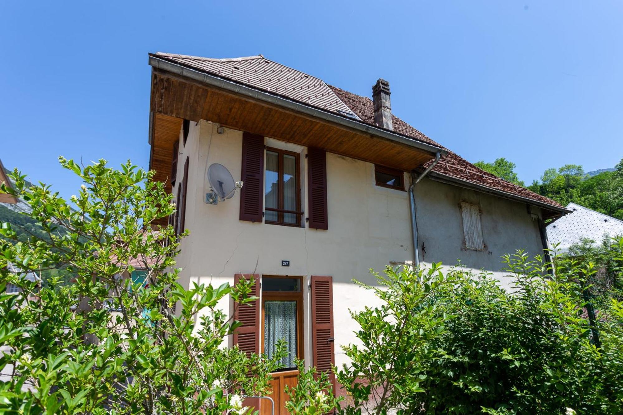 Maison de Village à St Pierre d'Entremont Saint-Pierre-dʼEntremont Extérieur photo