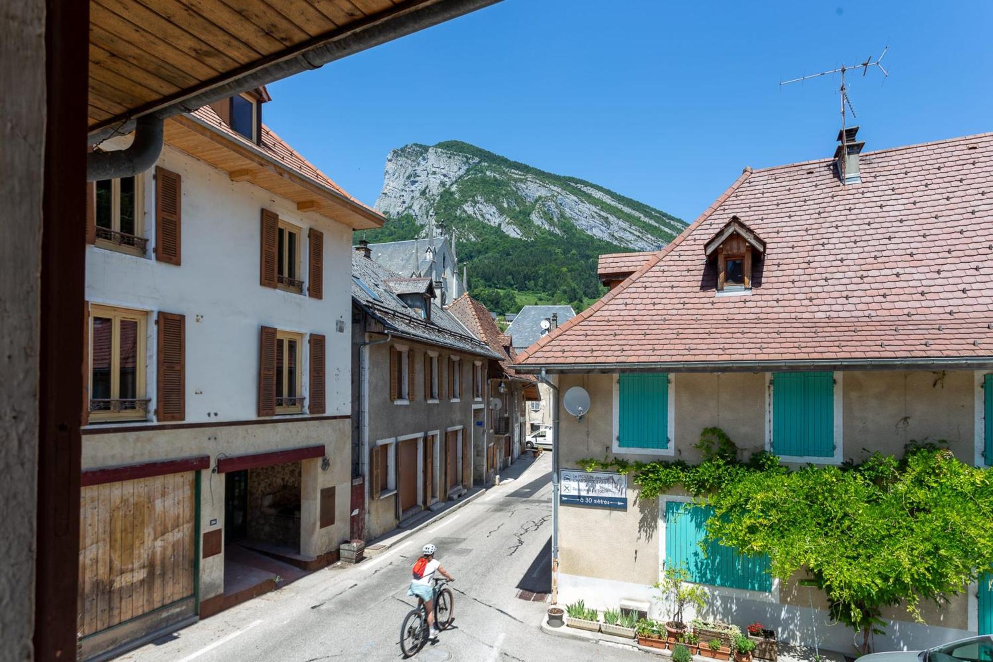 Maison de Village à St Pierre d'Entremont Saint-Pierre-dʼEntremont Extérieur photo